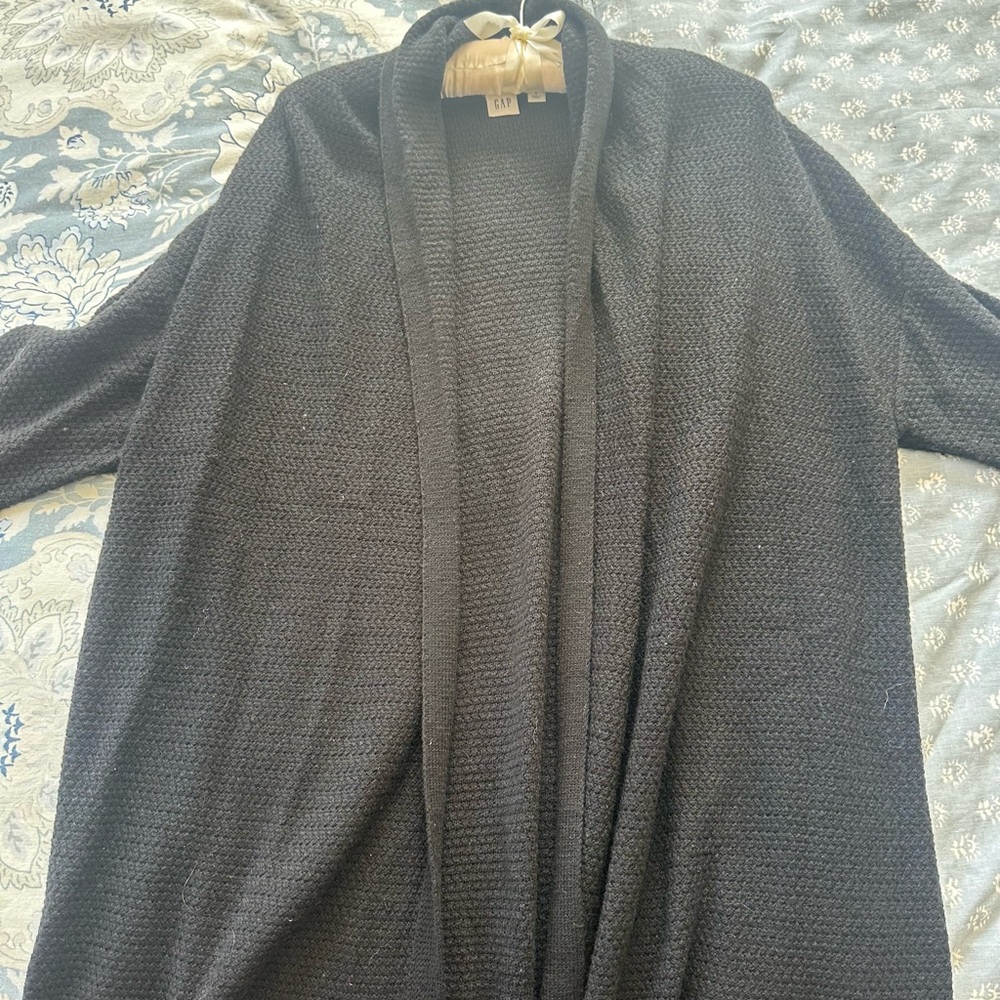 Gap open black cardigan